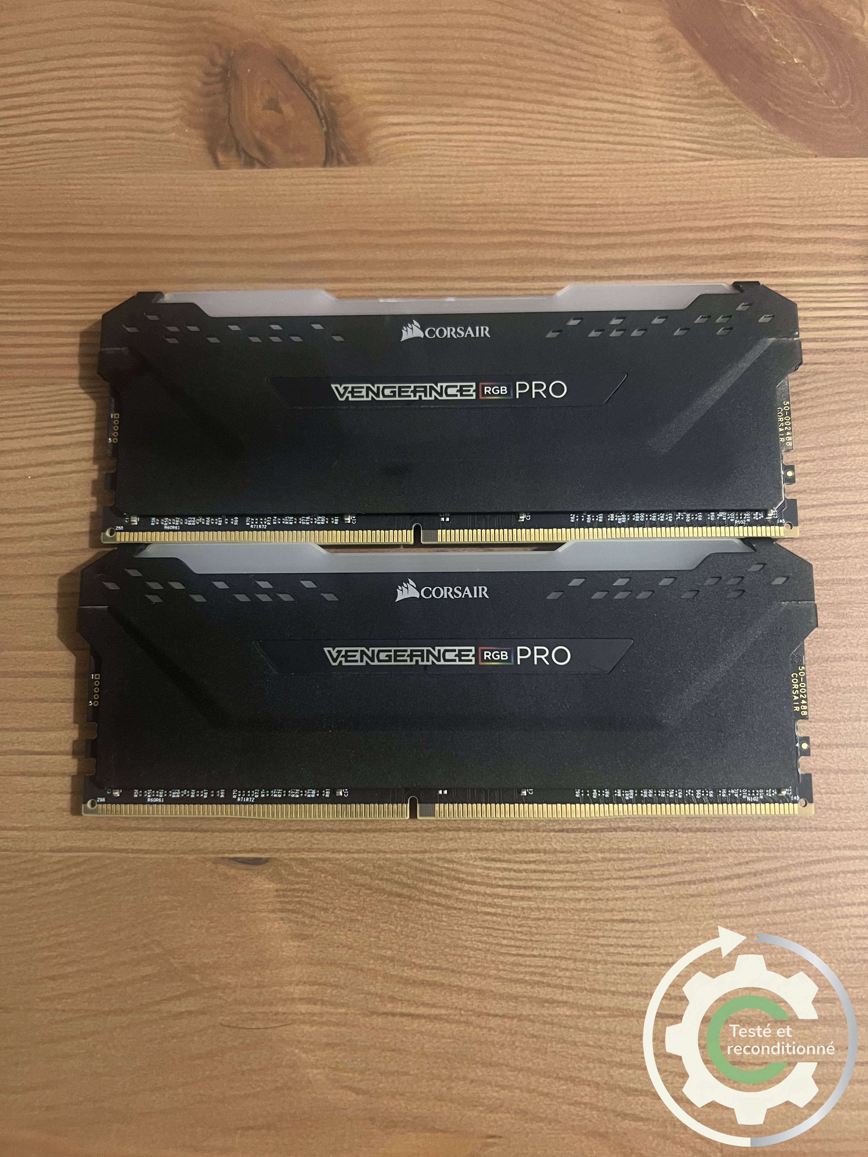 Corsair Vengeance Pro RGB - 16 Go (2x8 Go) - DDR4 3600 MHz CL18 - Reconditionnée