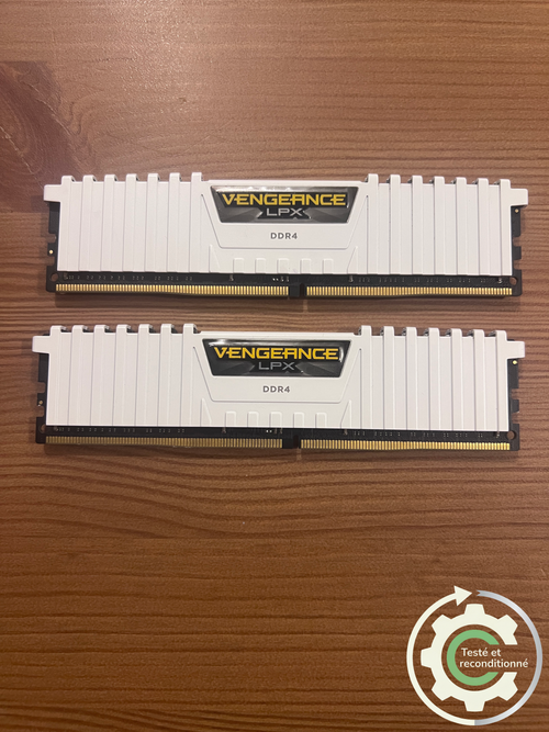 Corsair Vengeance LPX - 32 Go (2x16 Go) - DDR4 3000 MHz CL15 - Reconditionnée