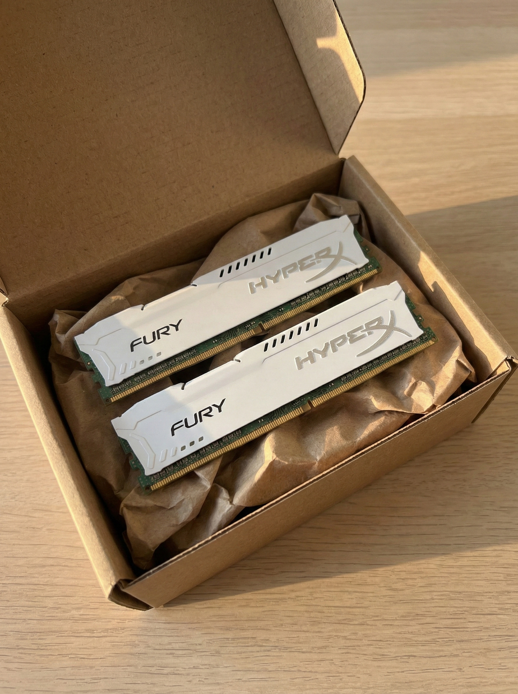 Kingston Fury HyperX - 16 Go (2x8 Go) - DDR4 2400 MHz CL16 - Reconditionnée
